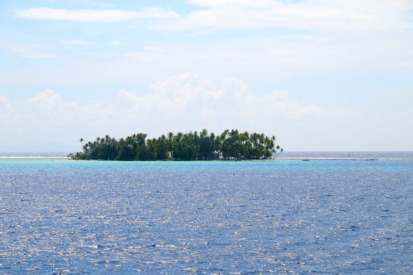 East side of Taha'a atoll - island atoll - panoramio
